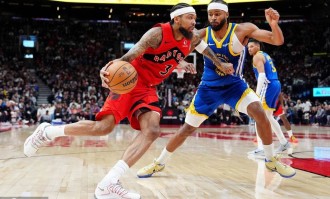 库里空砍39分巴恩斯23+25+10 勇士加时不敌猛龙