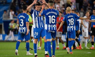 周日025 西甲焦点战：阿拉维斯VS西班牙人——一场关乎保级尊严的生死对决