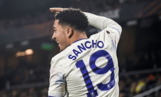 23场1球1助攻！身价暴跌1.1亿欧，维拉拒绝买断桑乔，曼联太亏了