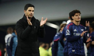 4球大胜暗藏致命隐患！枪手1人爆发引爆更衣室，直指阿尔特塔软肋