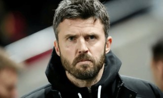 阿隆索皇马执教8个月告终；名宿卡里克即将“回家”执掌曼联